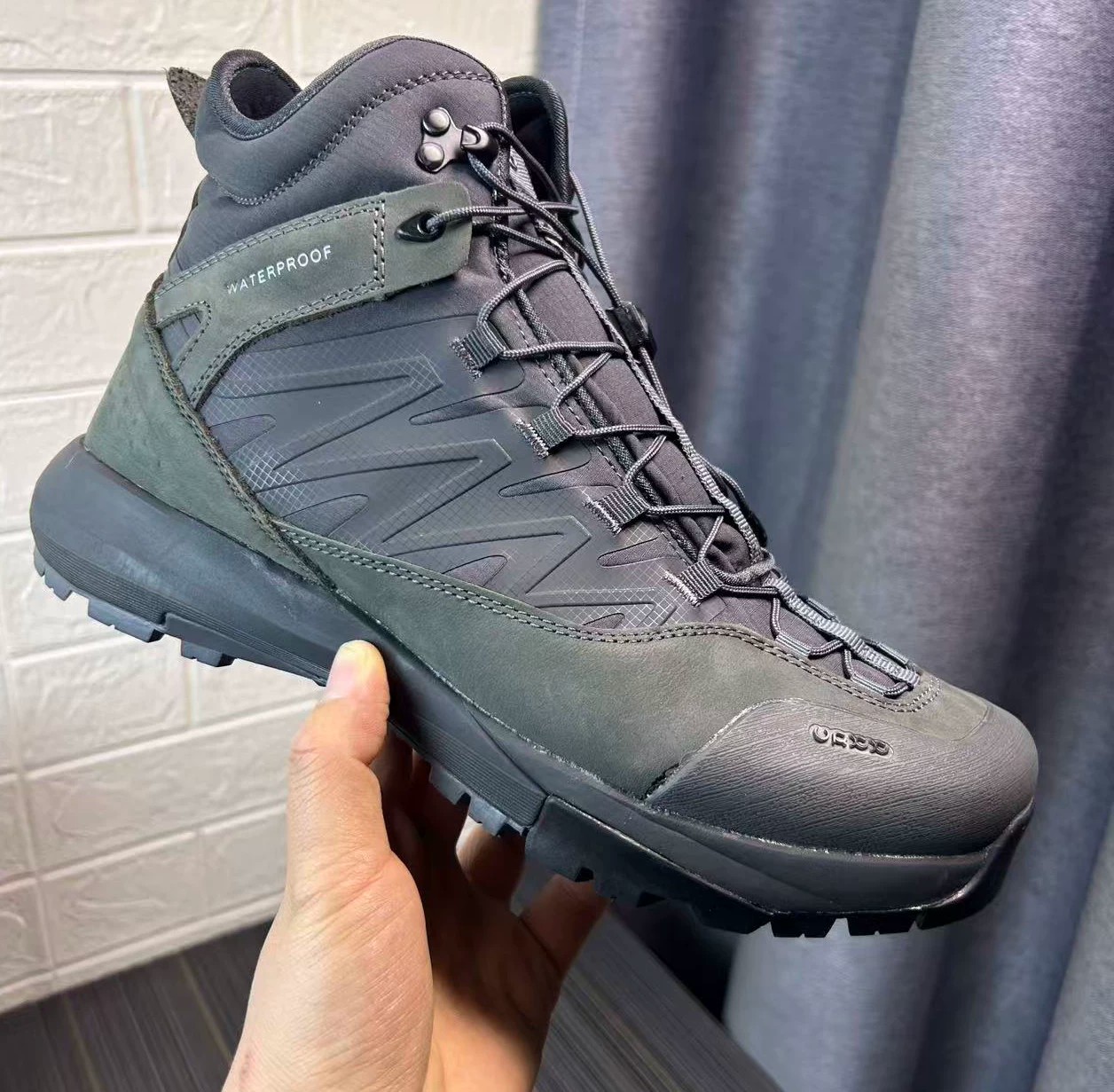 Hunting Outdoor Brand - Sepatu Hiking Kulit High Top Pria